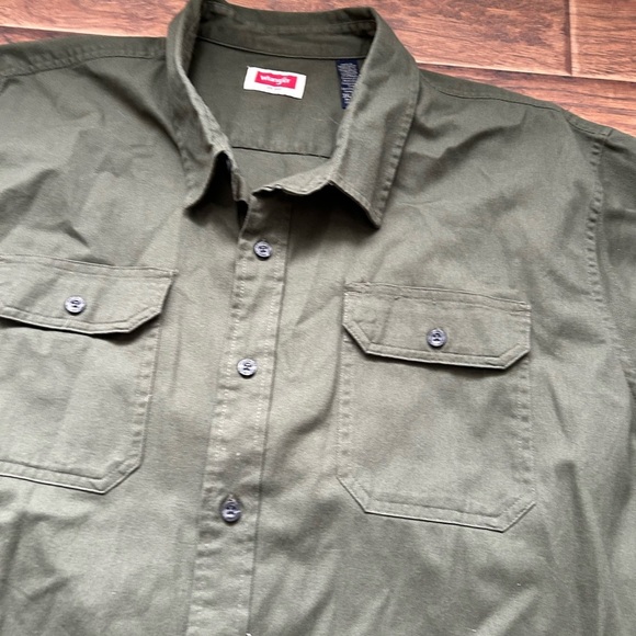 Wrangler Green Button-Up Shirt - Picture 3 of 7